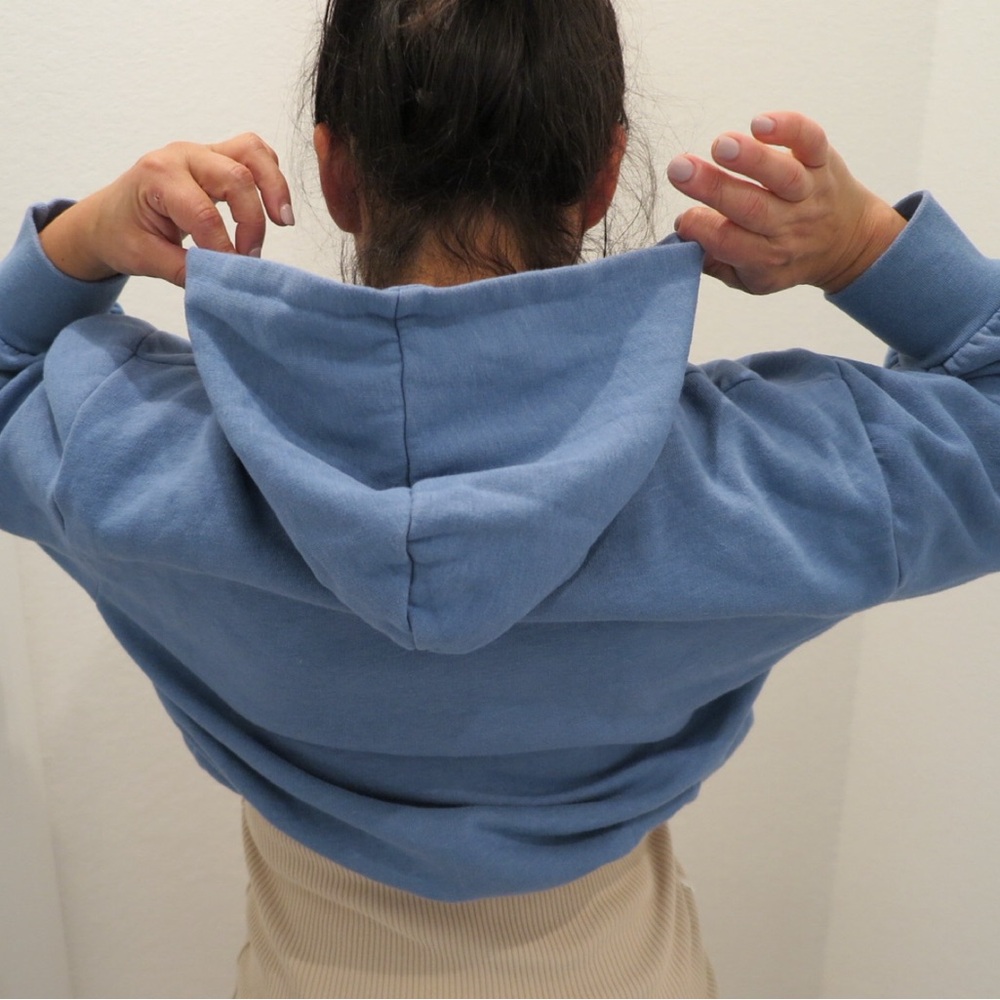 Zara Cropped Blue Women's Hoodie